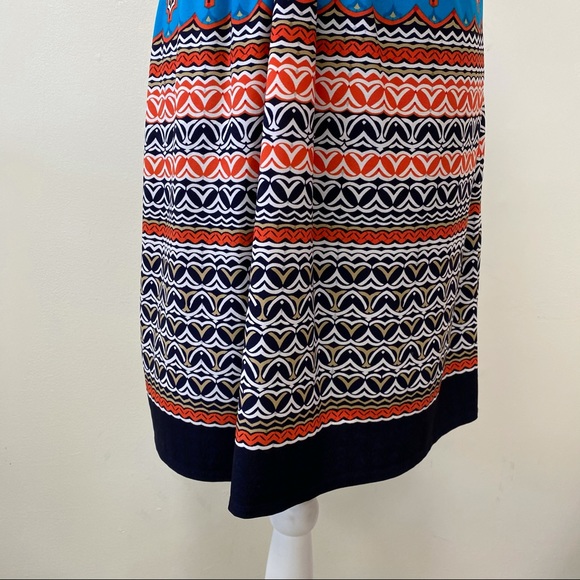 Laundry Dress - Picture 3 of 8